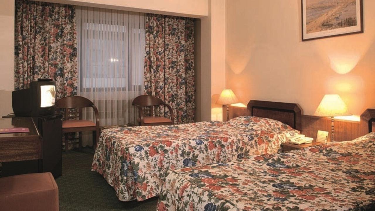 Yumukoglu 3* Izmir
